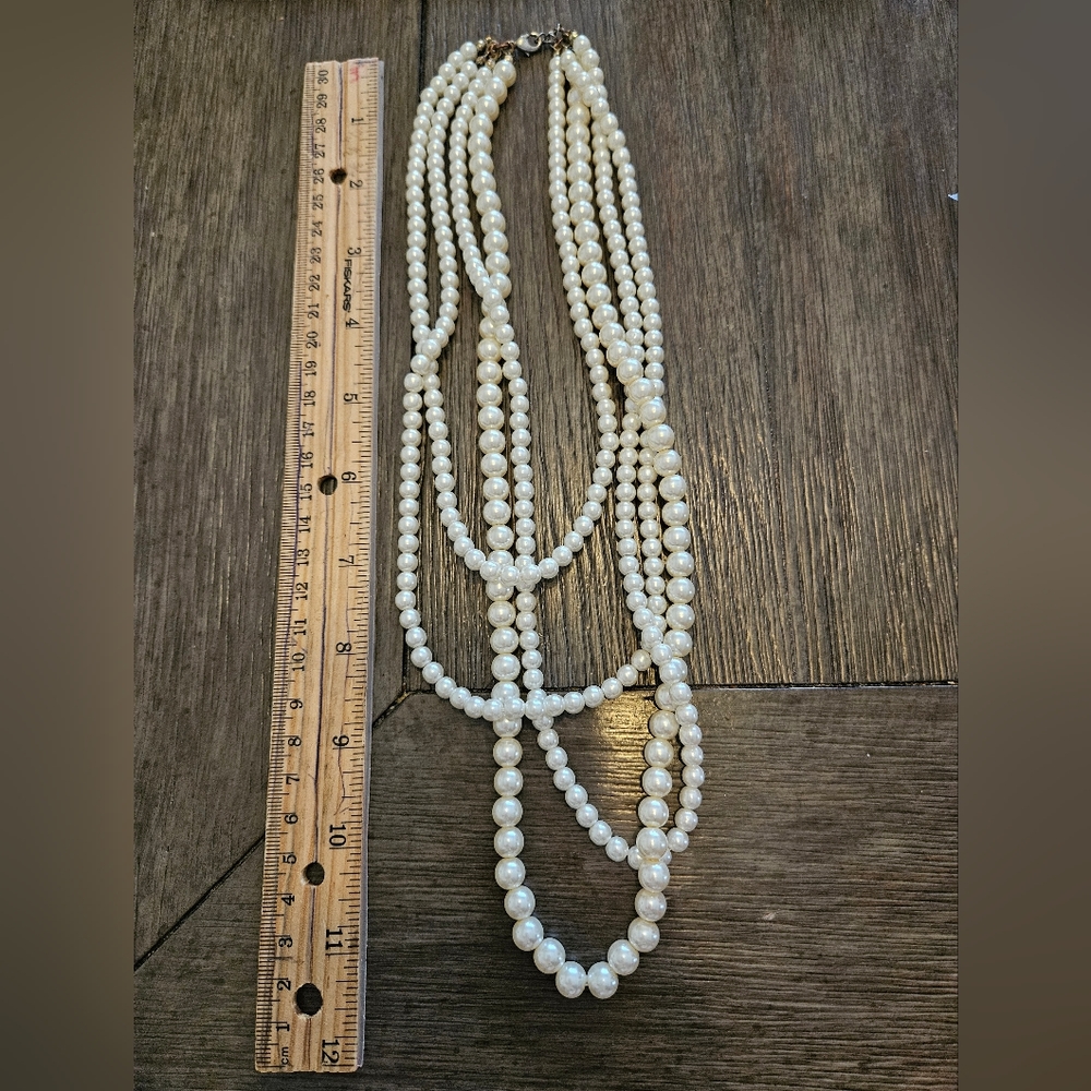 Multi-strand pearl necklace